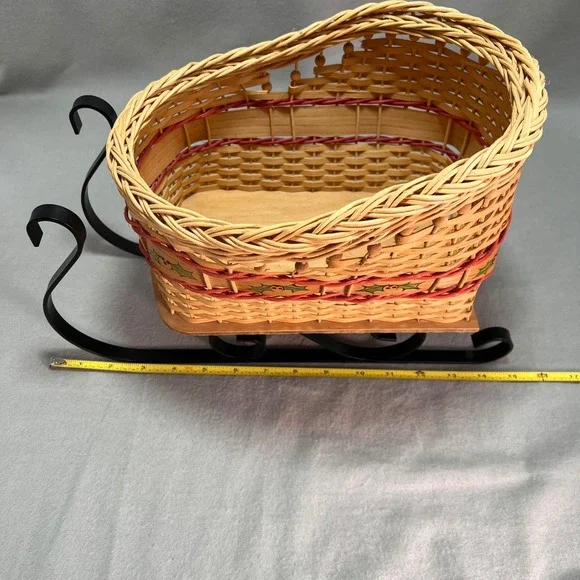 Handwoven Sleigh Basket Hand Painted Holly Band Cozy Cottage Holiday Decor - Picture 8 of 12